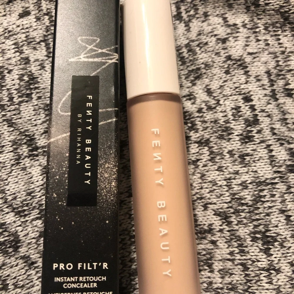 Fenty 120 Pro Filt’r Instant Retouch Concealer
